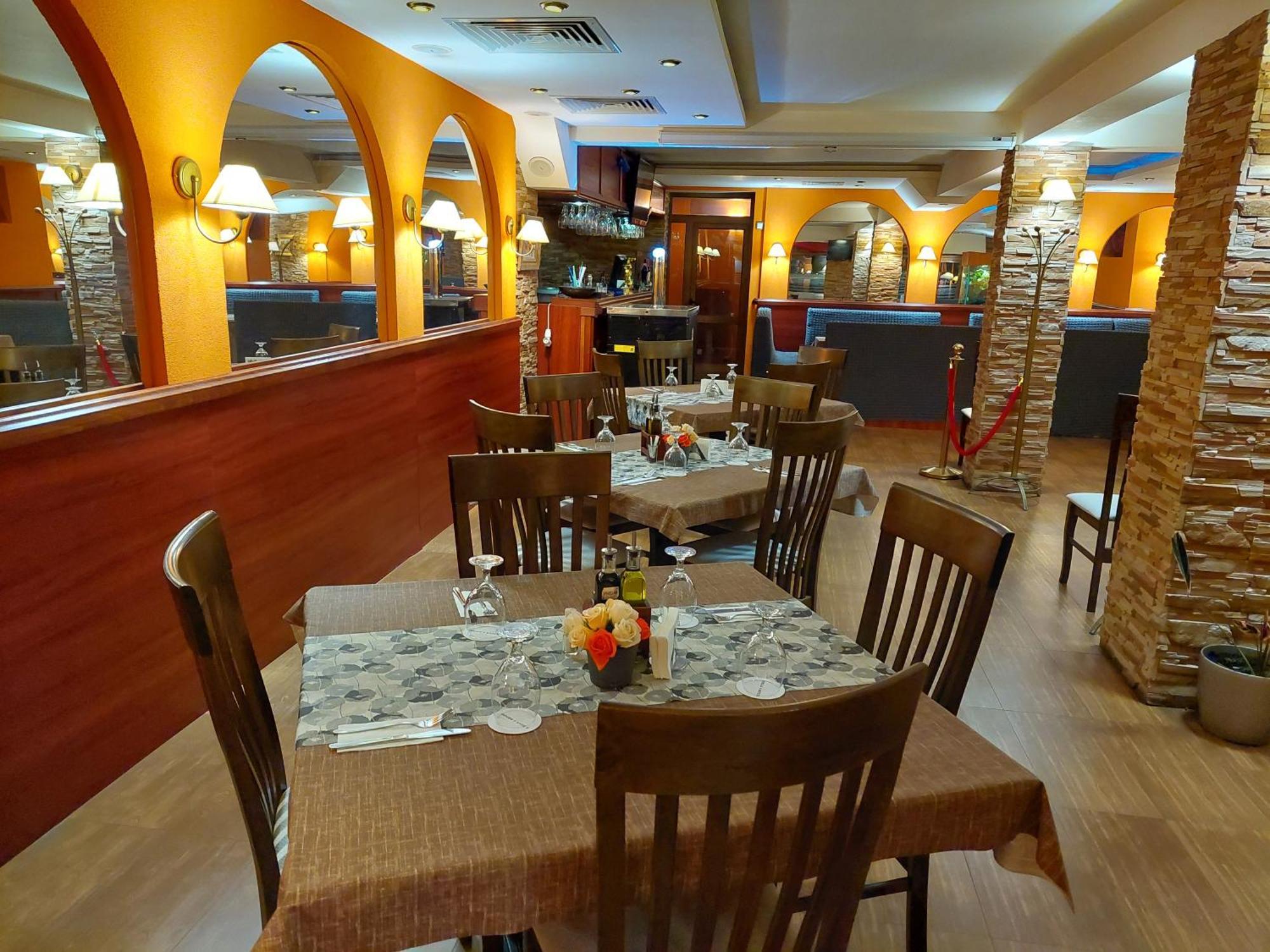 Eleganza Family Hotel - Free Parking — Photos 3